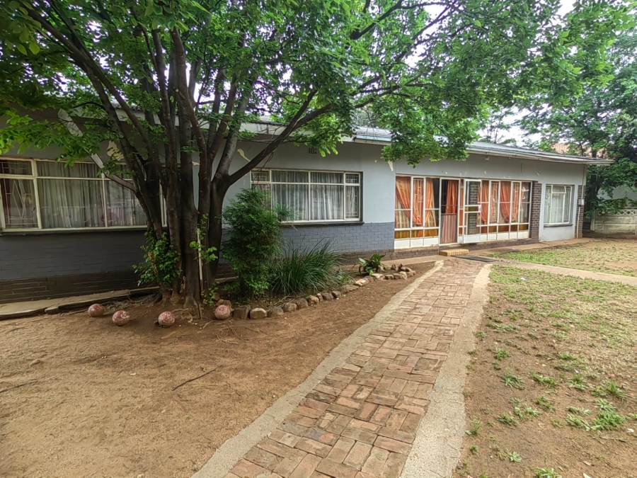 4 Bedroom Property for Sale in Parys Free State